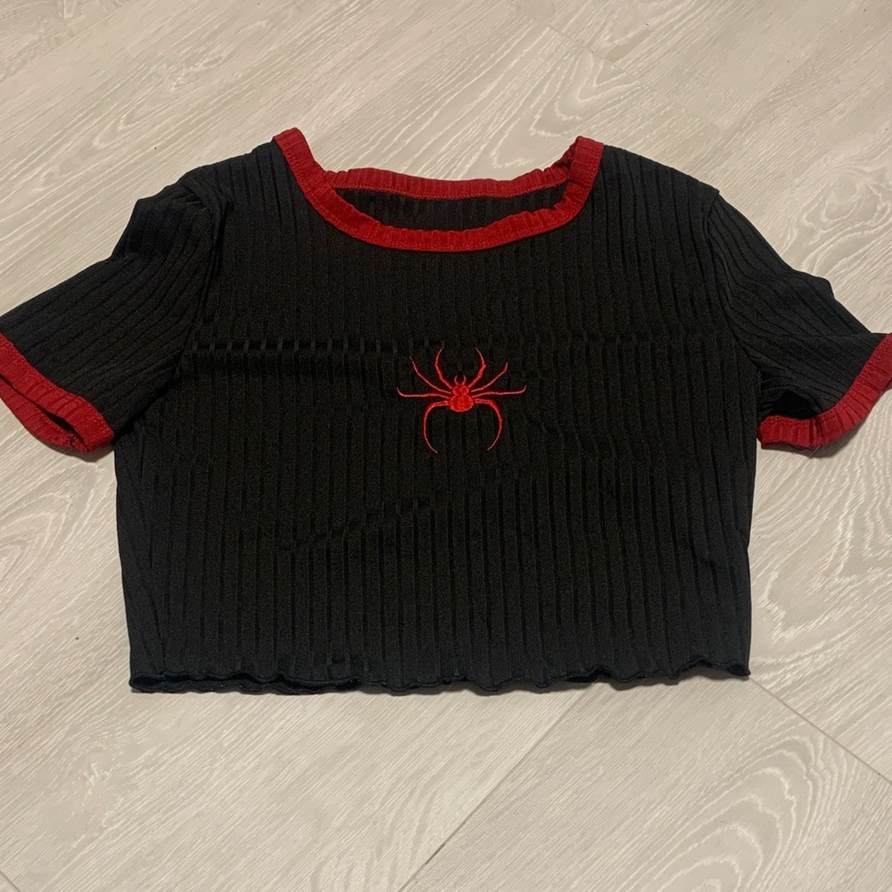 SHEIN Black and Red Crop Top